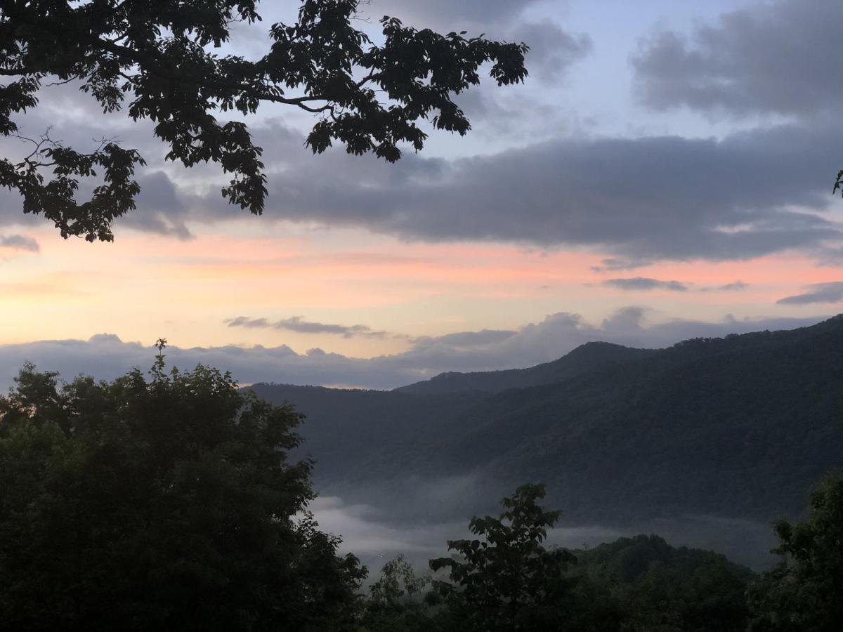 Bonnie View 21 - Amazing Smoky Mountain Retreat With Beautiful Scenic Views! Home Маґґі-Валлі Екстер'єр фото